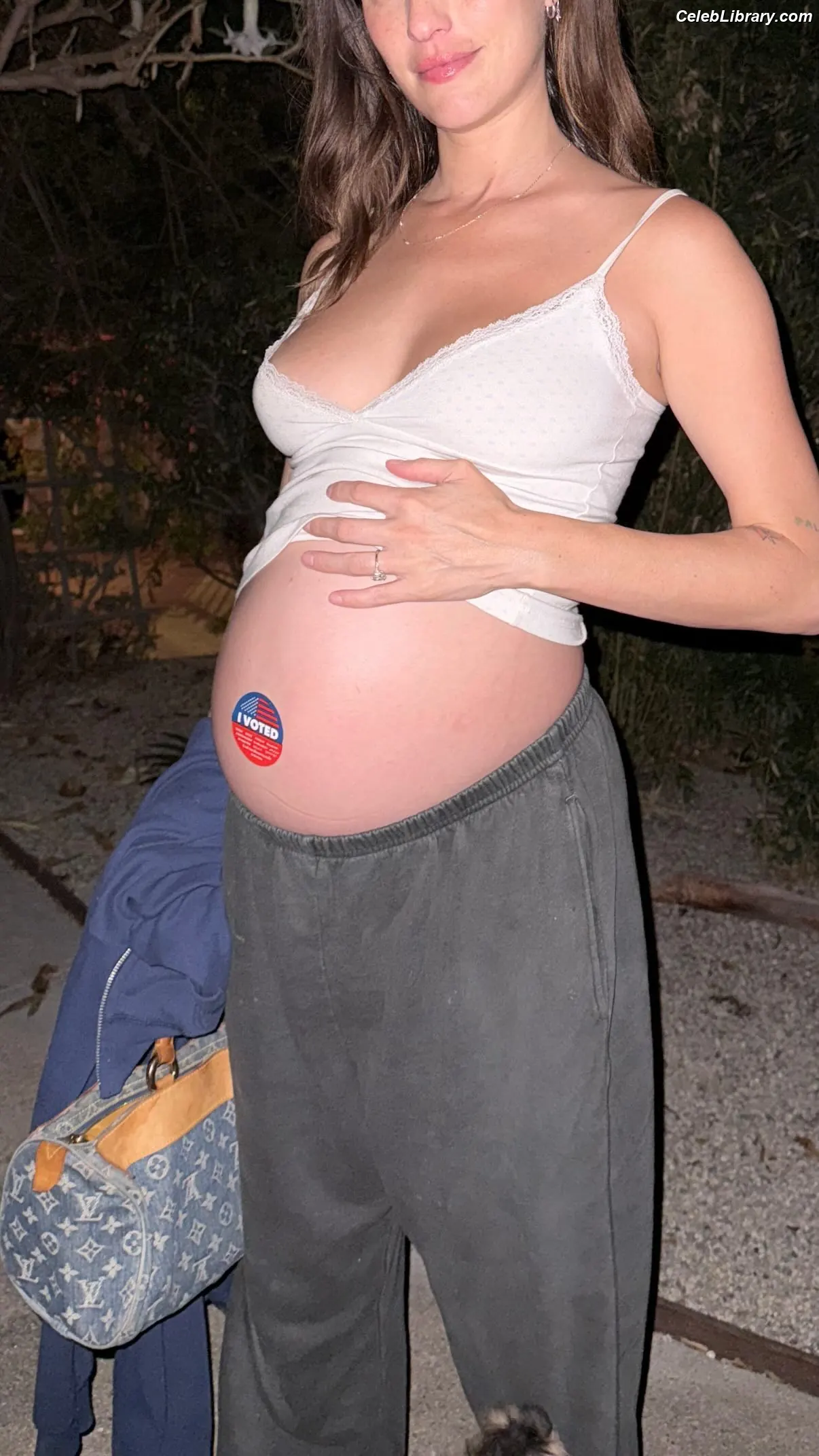 Rainey Qualley photo 10 of 141