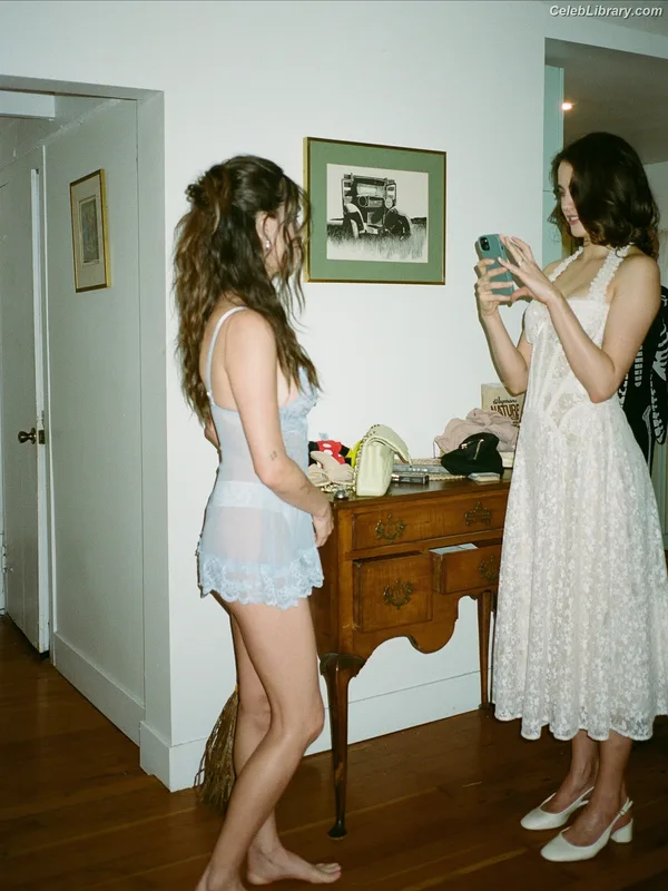 Rainey Qualley photo 2 of 142