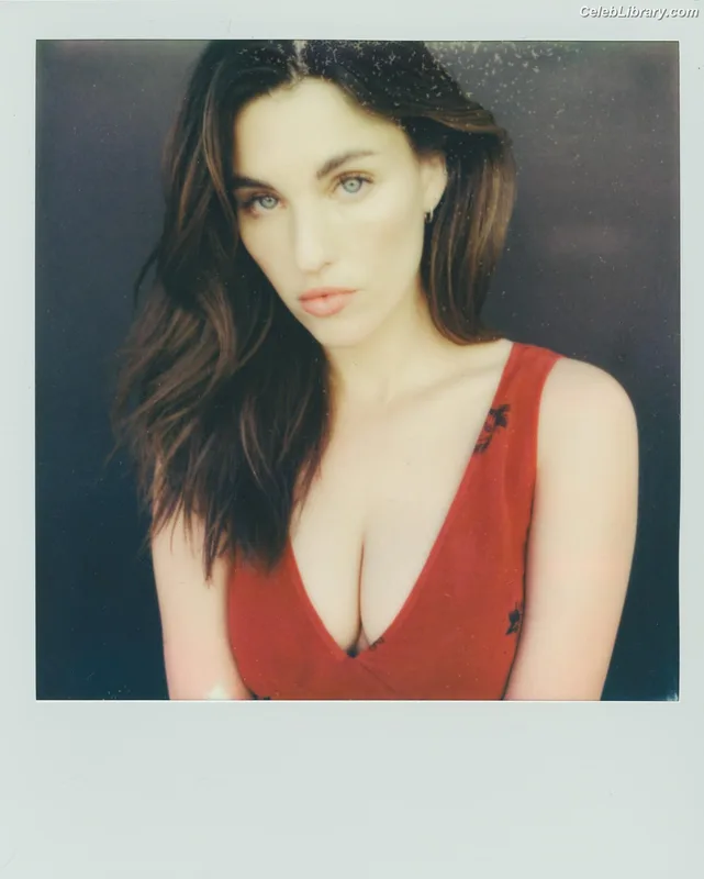 Rainey Qualley photo 23 of 142