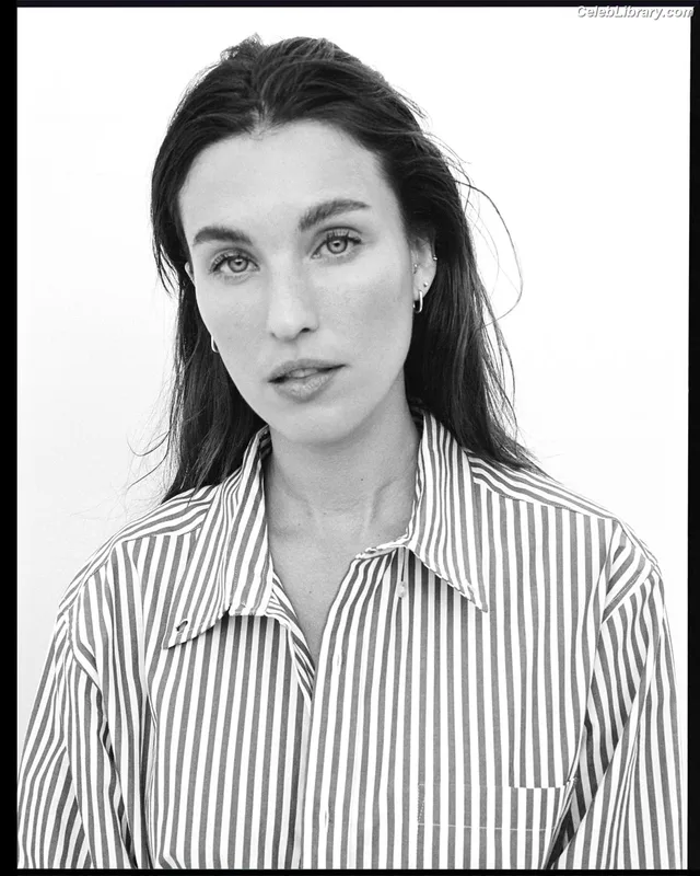 Rainey Qualley photo 24 of 142