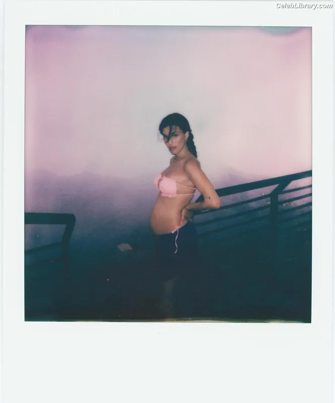 Rainey Qualley photo 18 of 142