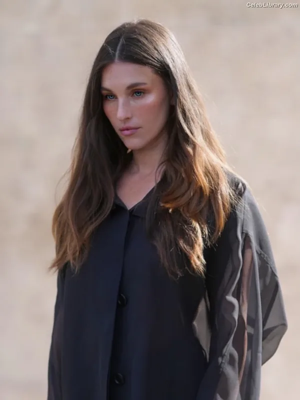 Rainey Qualley photo 15 of 142