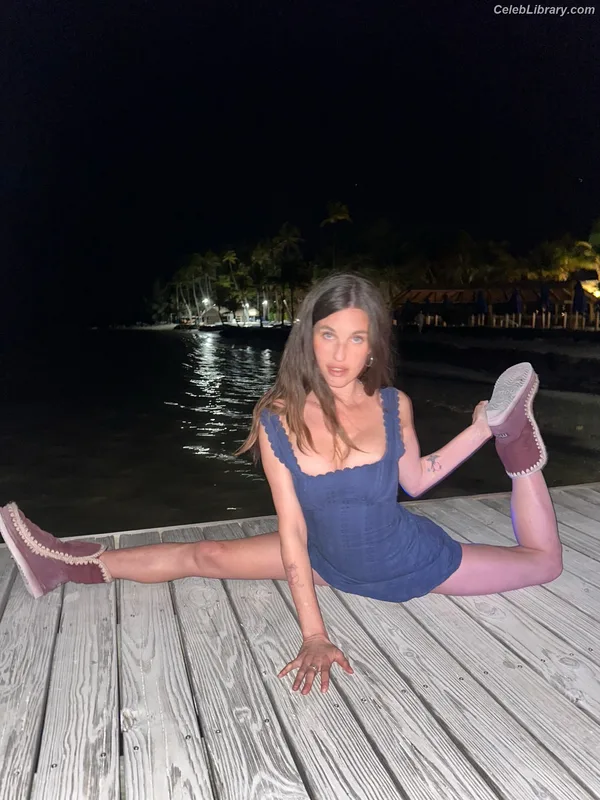 Rainey Qualley photo 18 of 142