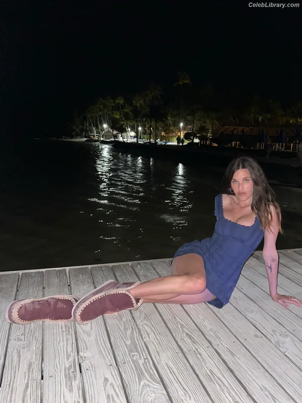 Rainey Qualley photo 19 of 142