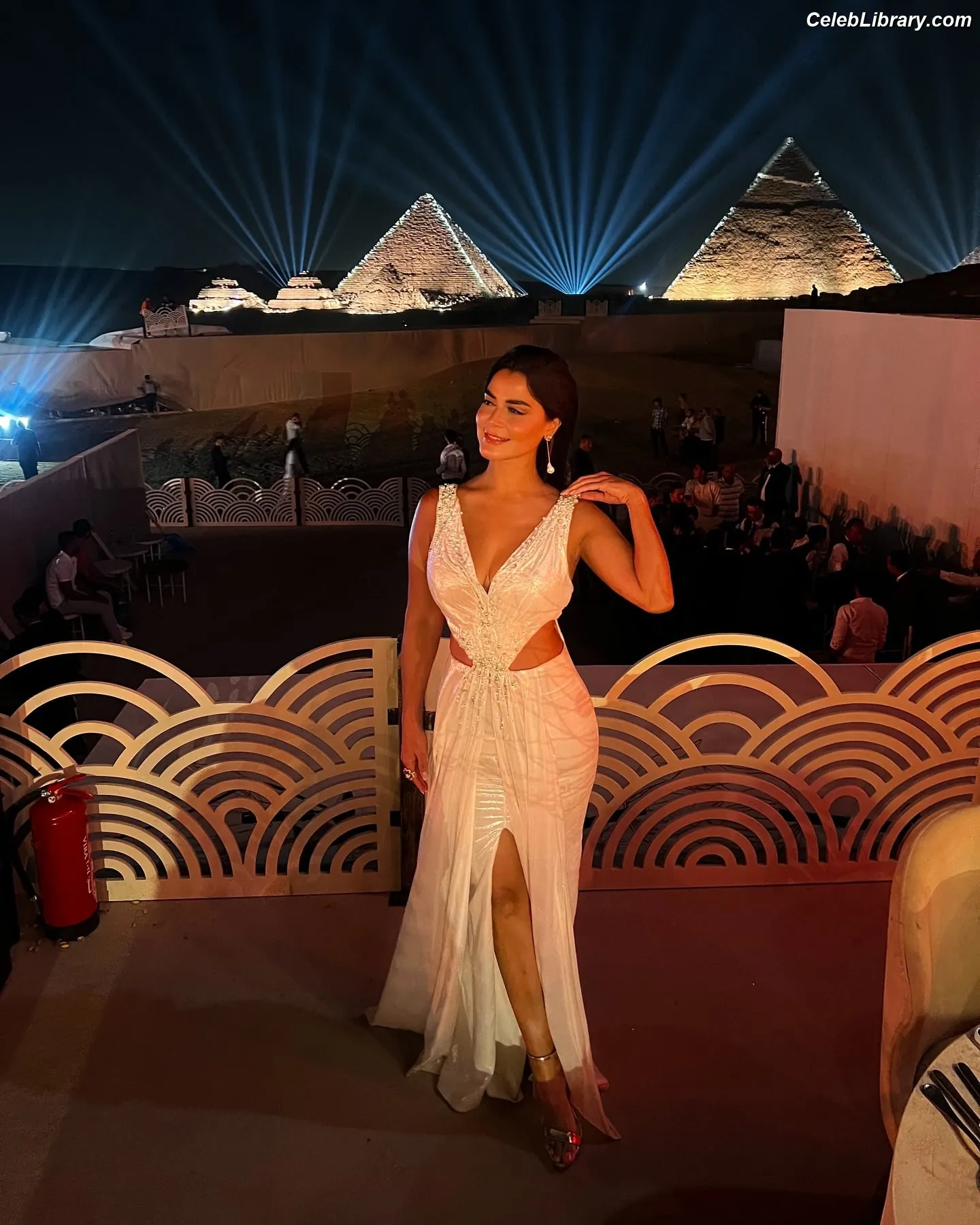 Rania Mansour photo 8 of 82
