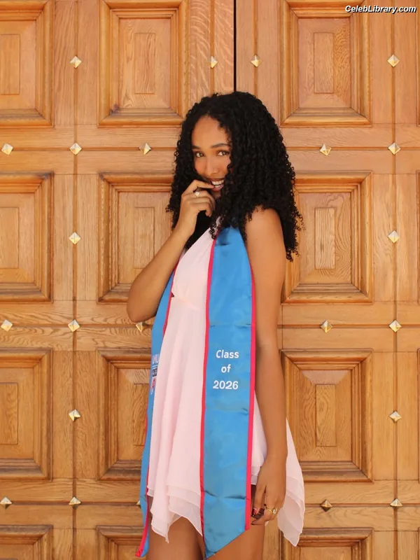 Raquel Justice photo 7 of 22