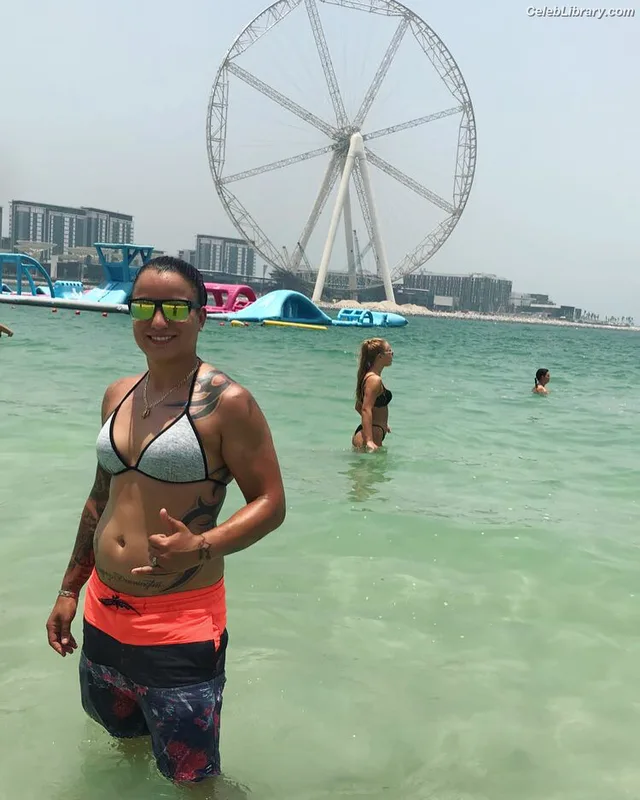 Raquel Pennington photo 1 of 27