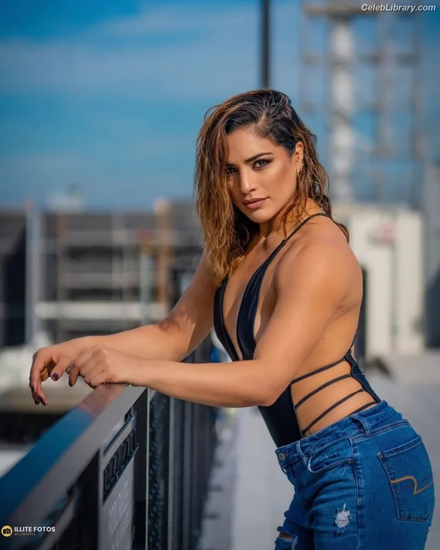 Raquel Rodriguez photo 10 of 776