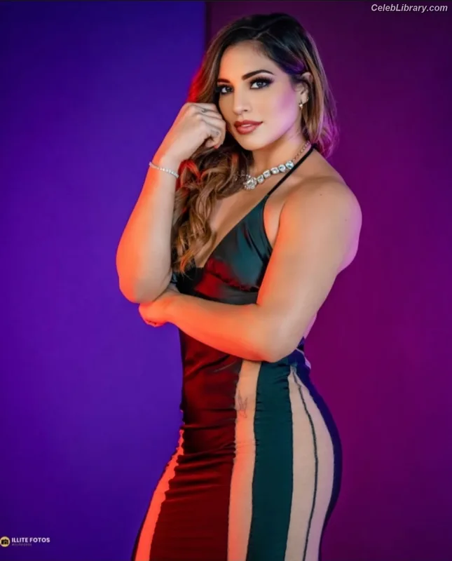 Raquel Rodriguez photo 6 of 776