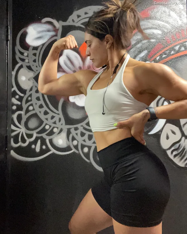 Raquel Rodriguez photo 24 of 776