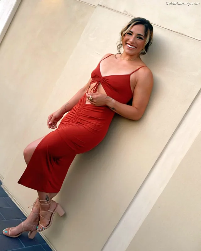 Raquel Rodriguez photo 4 of 776