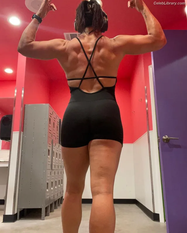 Raquel Rodriguez photo 10 of 776