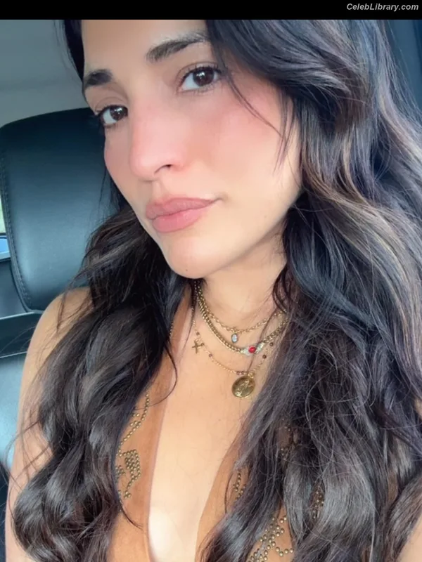 Raquel Rodriguez photo 11 of 776
