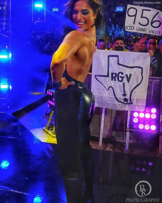 Raquel Rodriguez photo 9 of 776