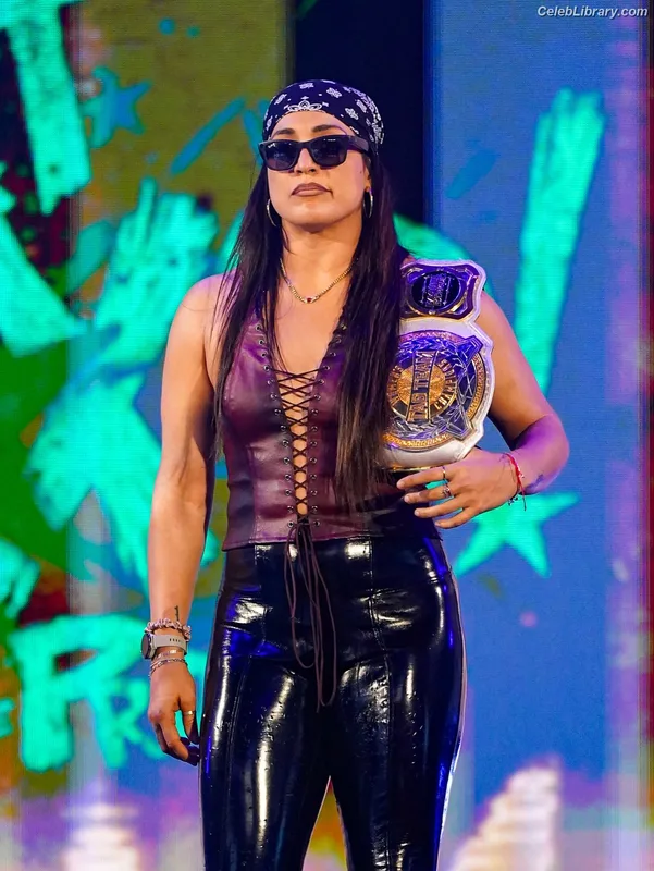 Raquel Rodriguez photo 18 of 776