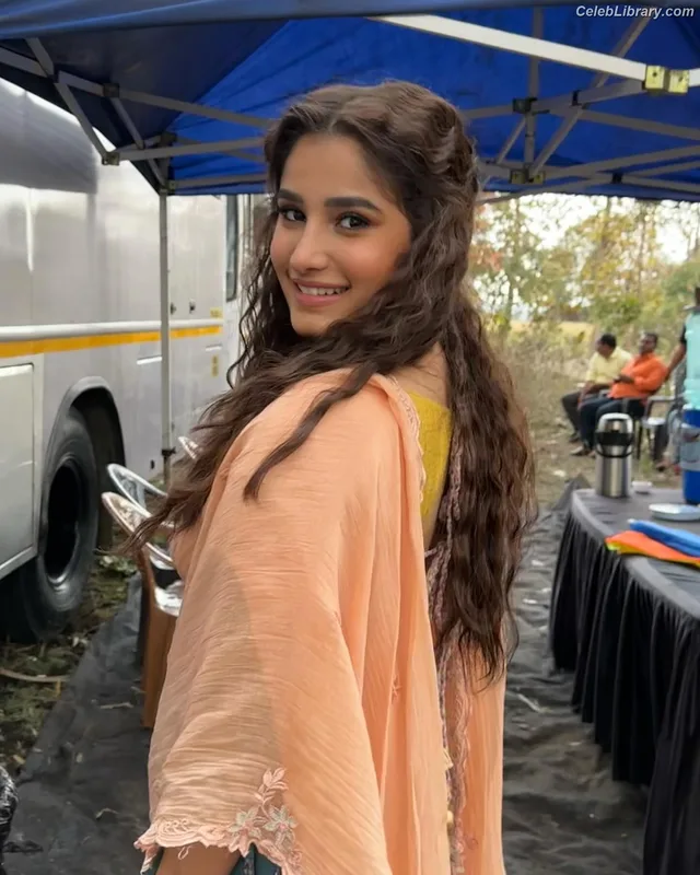 Rasha Thadani photo 3 of 90