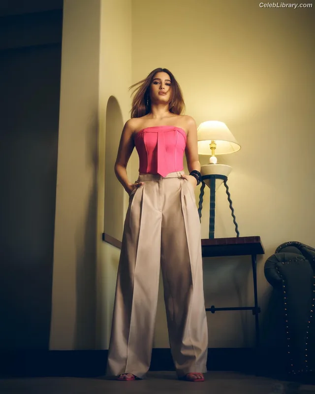 Rasha Thadani photo 16 of 90