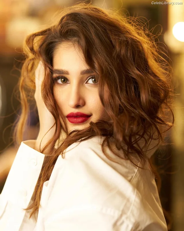 Rasha Thadani photo 10 of 90