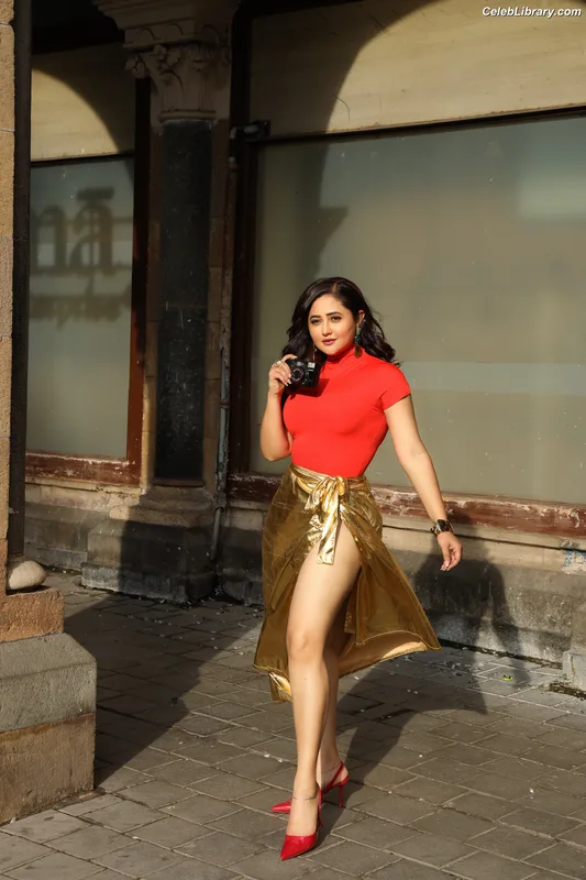 Rashami Desai photo 19 of 101