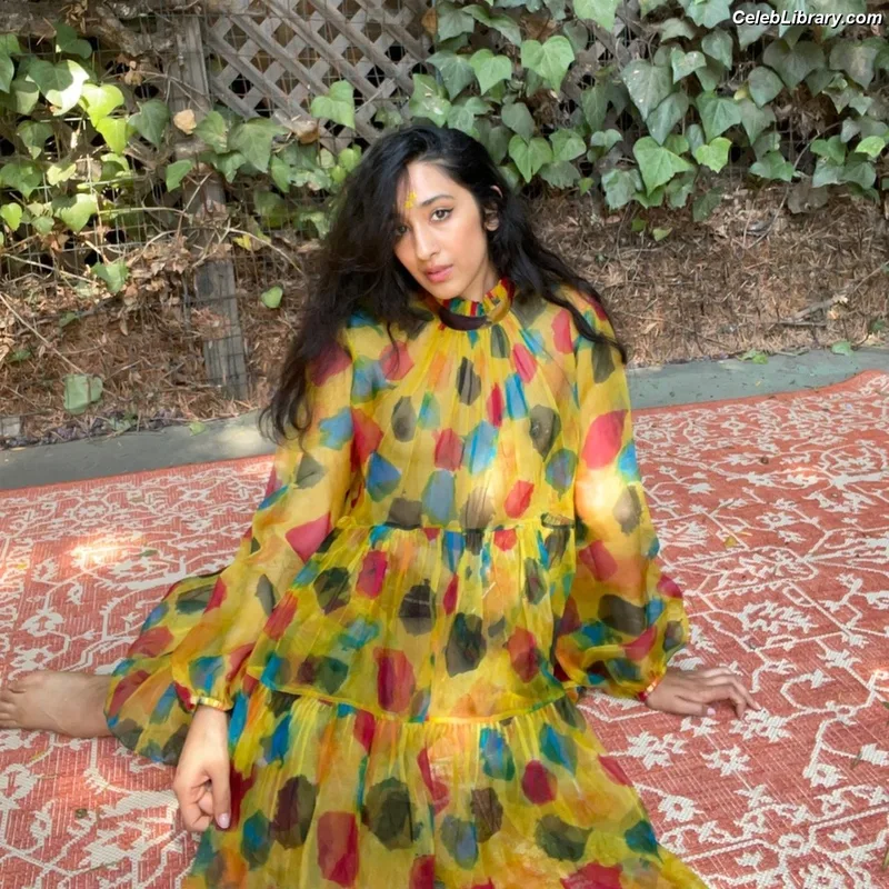 Raveena photo 22 of 104