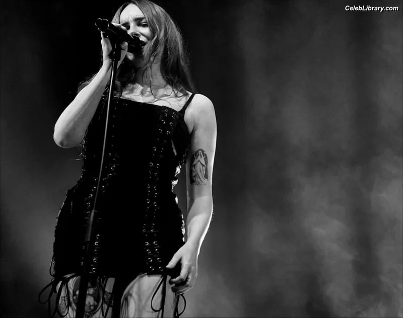 Raven Numan photo 19 of 218