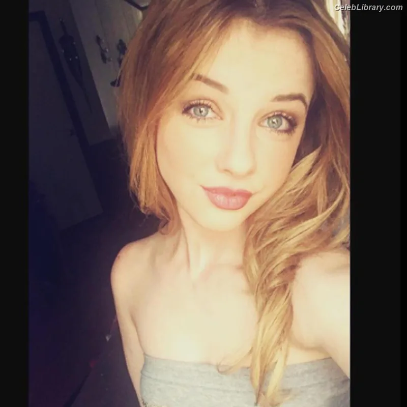 Raven Walton photo 6 of 33
