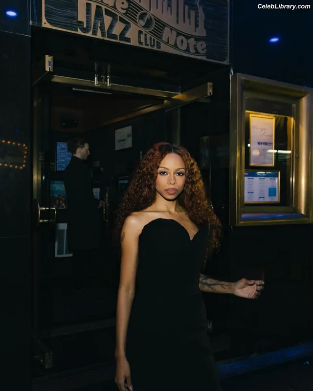Ravyn Lenae photo 17 of 65
