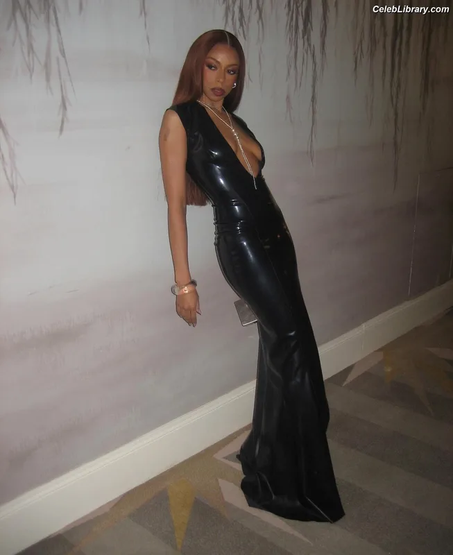 Ravyn Lenae photo 20 of 65
