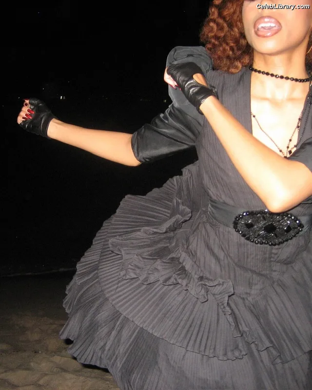 Ravyn Lenae photo 15 of 65