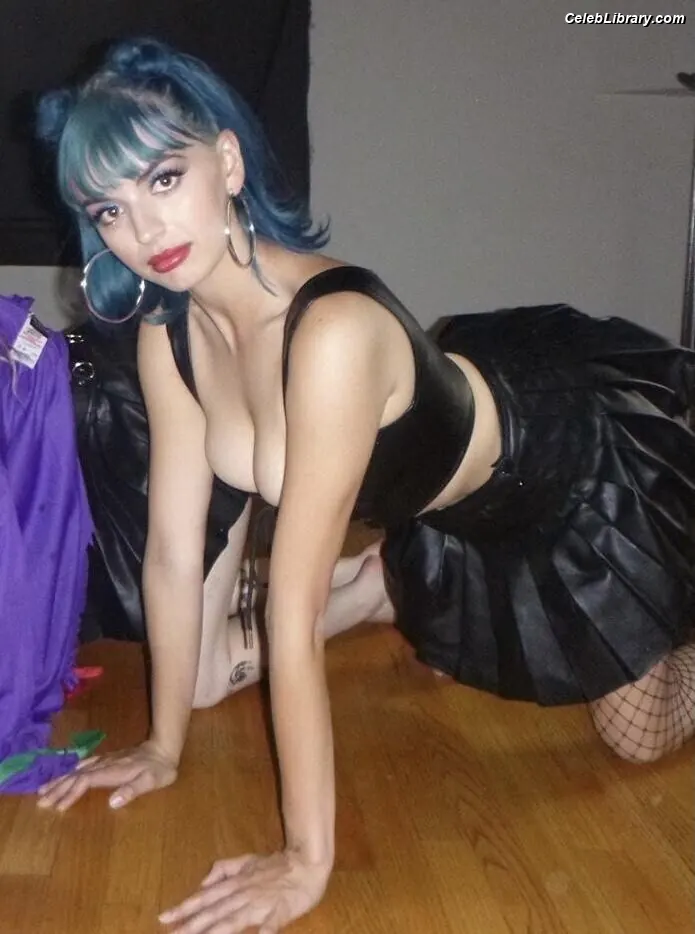 Rebecca Black photo 11 of 714