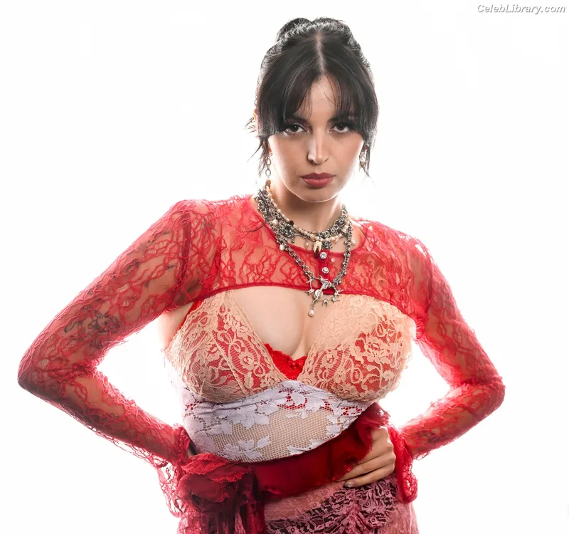 Rebecca Black photo 14 of 714