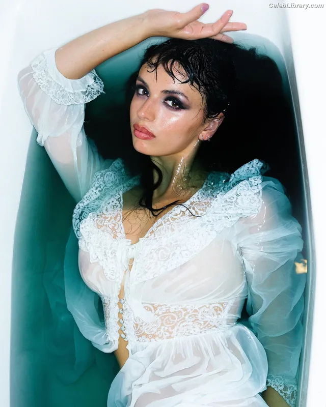 Rebecca Black photo 22 of 714