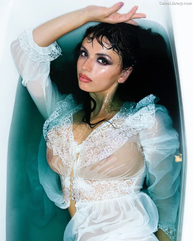 Rebecca Black photo 23 of 714