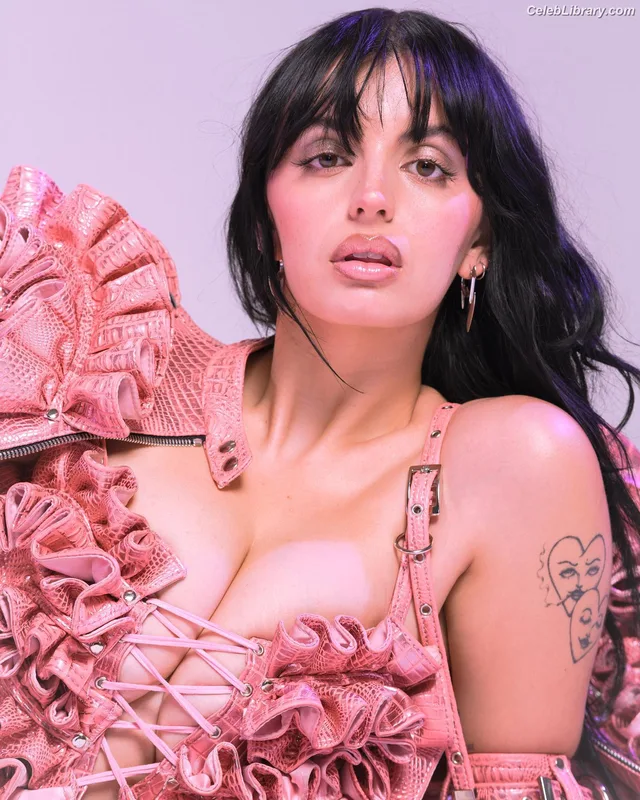 Rebecca Black photo 12 of 714