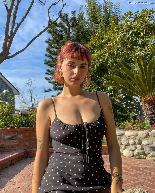 Rebecca Black photo 1 of 714