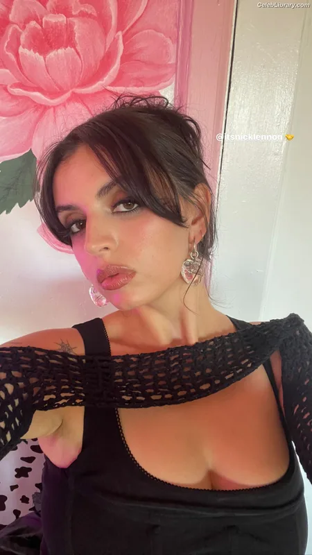 Rebecca Black photo 14 of 714