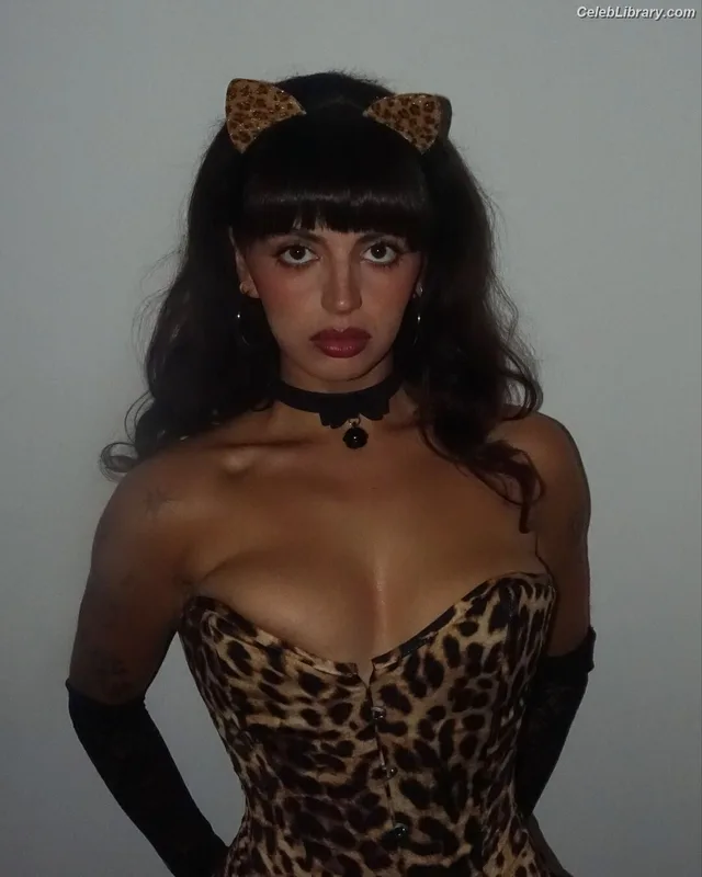 Rebecca Black photo 1 of 714