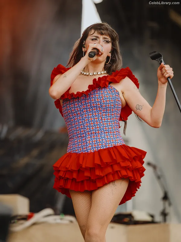 Rebecca Black photo 11 of 714