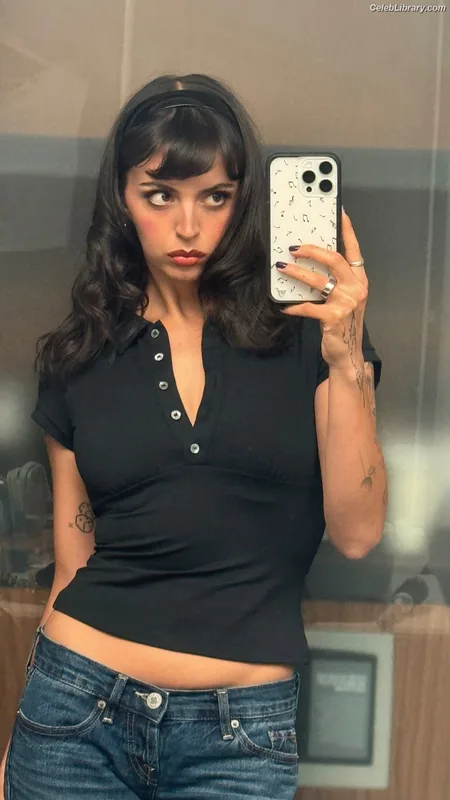 Rebecca Black photo 24 of 714