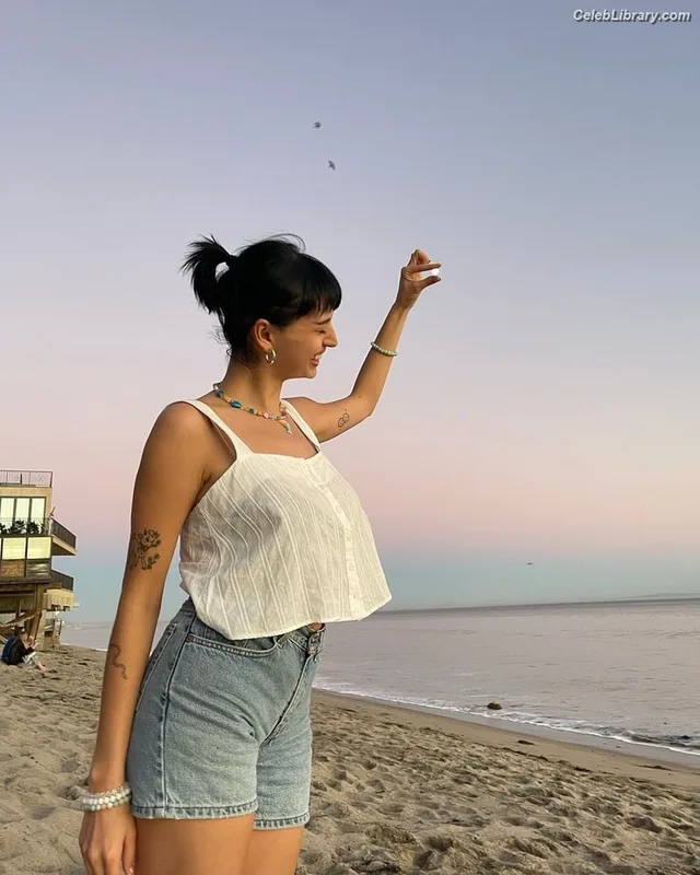 Rebecca Black photo 2 of 714