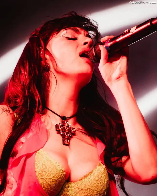 Rebecca Black photo 2 of 714