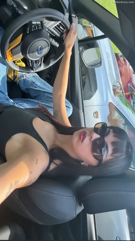 Rebecca Black photo 8 of 714
