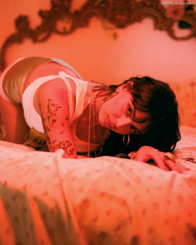 Rebecca Black photo 15 of 714