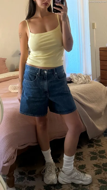 Rebecca Black photo 18 of 714
