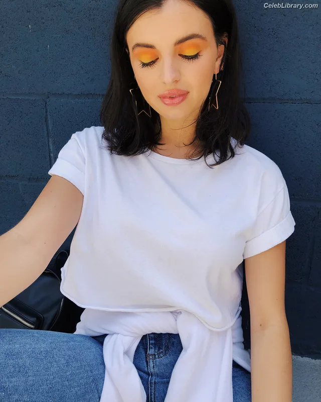 Rebecca Black photo 20 of 714