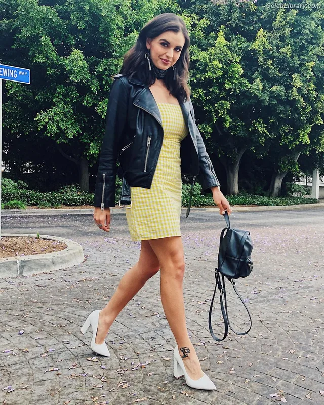 Rebecca Black photo 8 of 714
