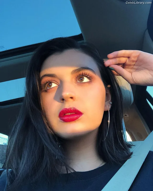 Rebecca Black photo 20 of 714