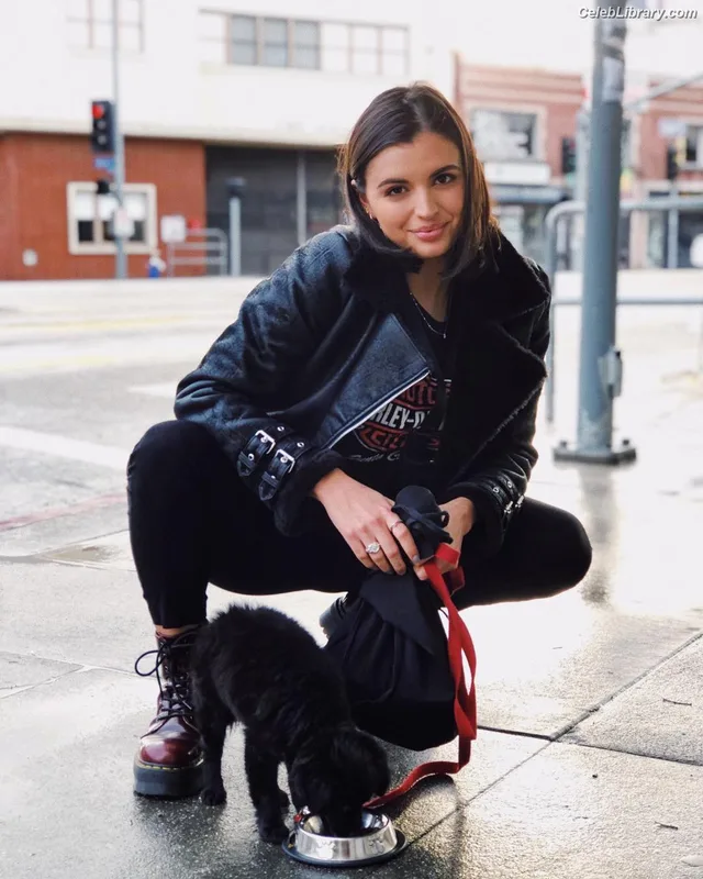 Rebecca Black photo 23 of 714