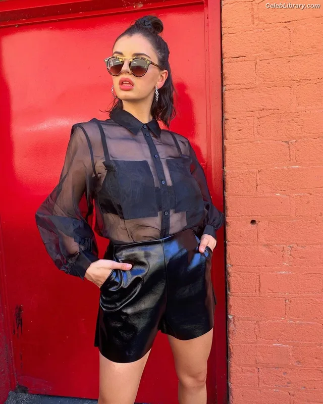 Rebecca Black photo 6 of 714