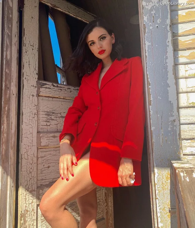 Rebecca Black photo 9 of 714